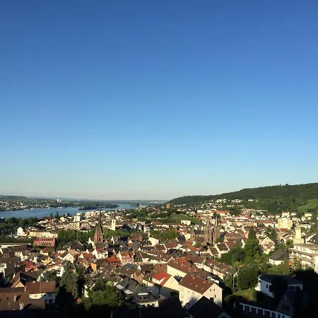 Panorama *
